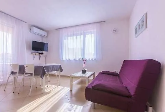 Apartments Dragica 927 Medulin