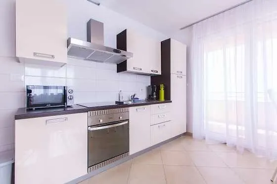 Apartments Dragica 927 Medulin